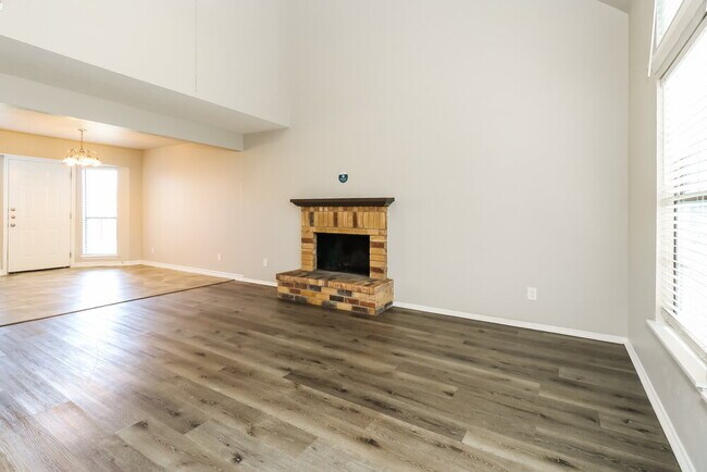 Foto del edificio - 1217 Greenbriar Ln