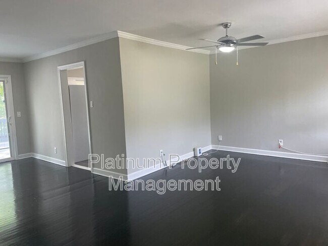 Foto del edificio - 3485 Maplehurst Dr