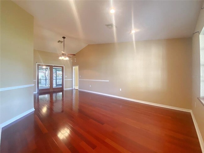 Building Photo - 994 Country Lake Cir