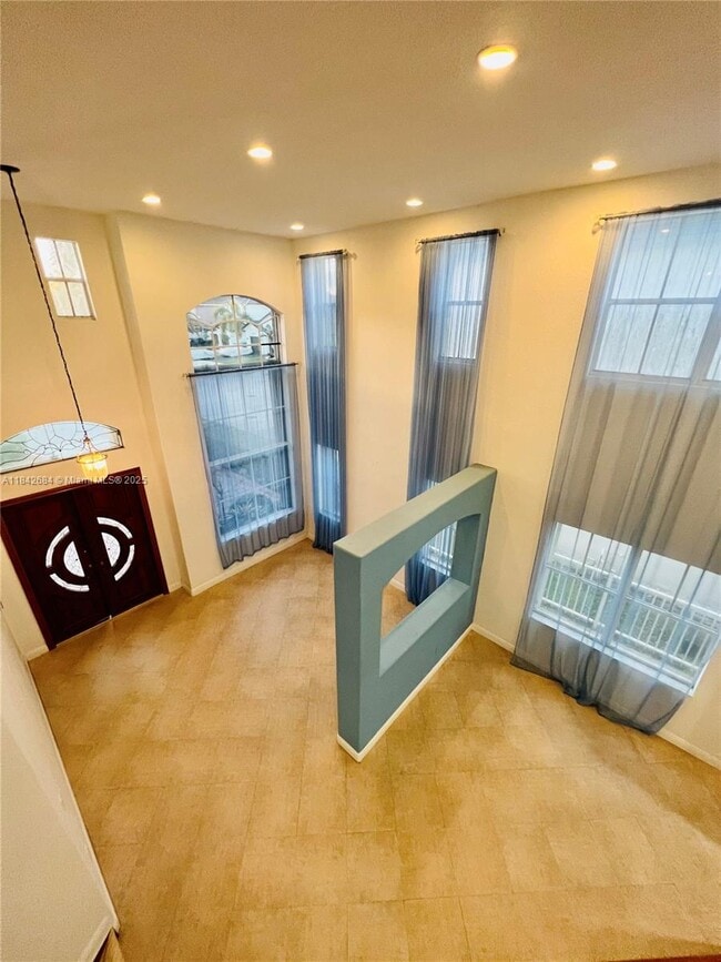 Building Photo - 1421 SW 153rd Path