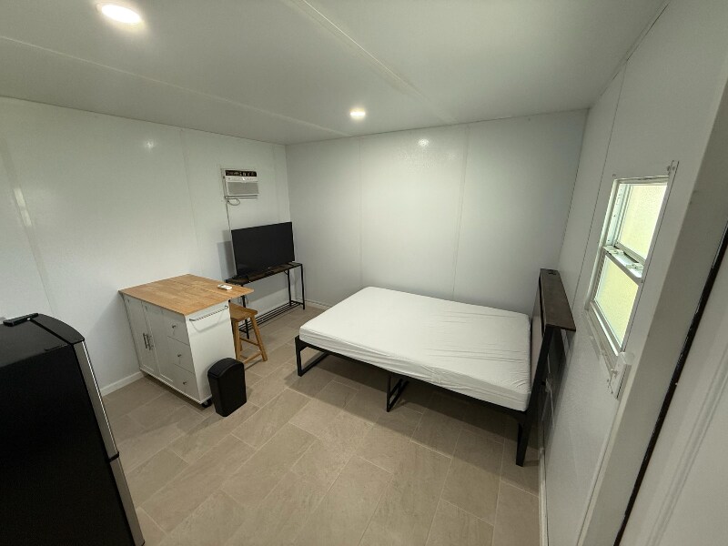 Foto principal - 231 W 41st St
