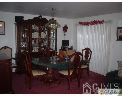 Foto del edificio - 16 Parkside Dr