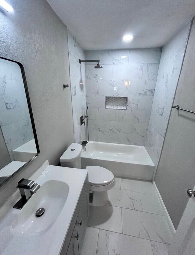 Foto del edificio - 4737 Alvin St