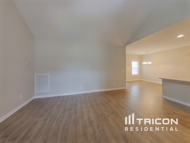Building Photo - 827 Ellyson Dr