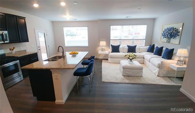 Foto del edificio - 4569 Copeland Lp