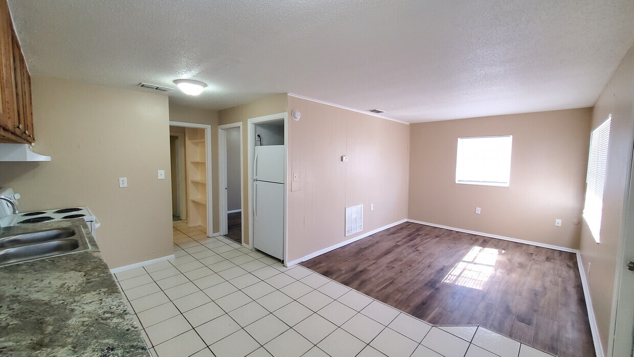 Foto principal - 2610 Hardin Combee Rd