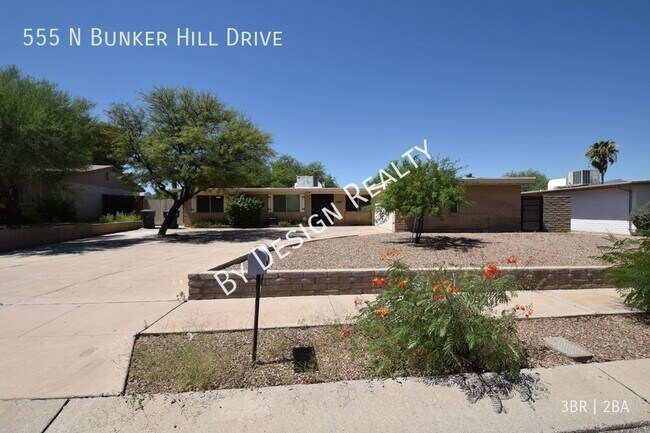 Foto del edificio - Eastside 3 Bed 2 Bath with A/C, 2 Car Gara...