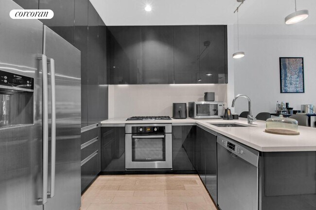 Foto del edificio - 4415 Purves St