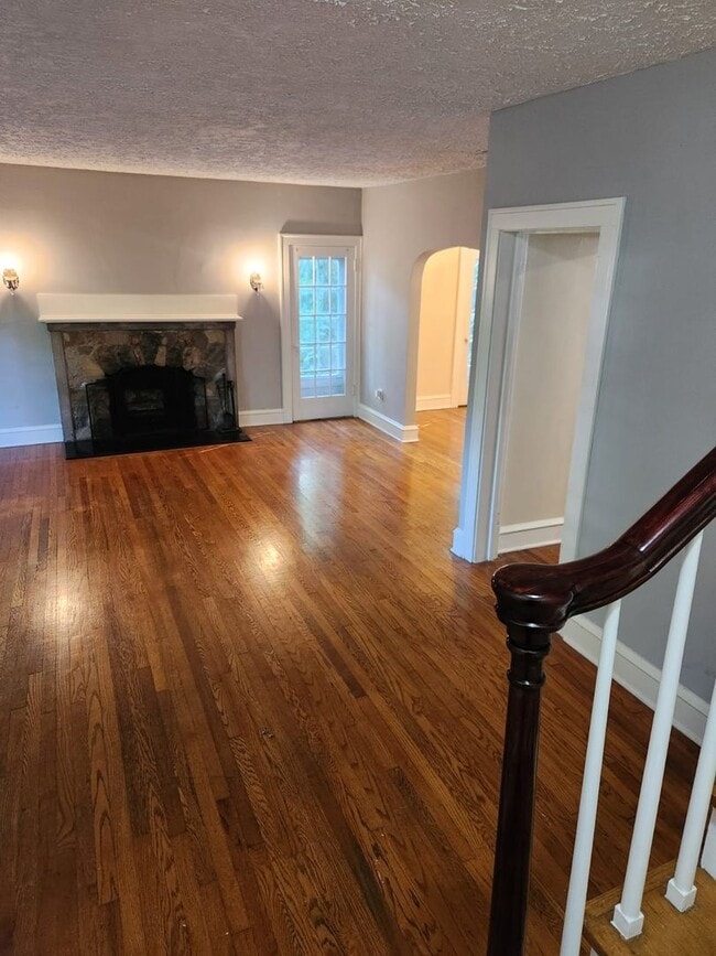 Building Photo - 35814 Ridge Rd