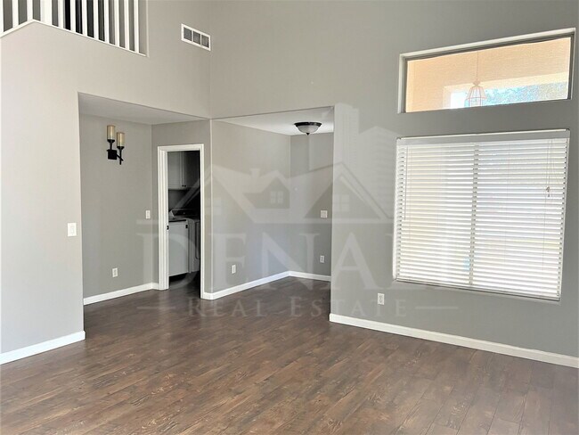 Foto del edificio - 2520 N 109th Ave