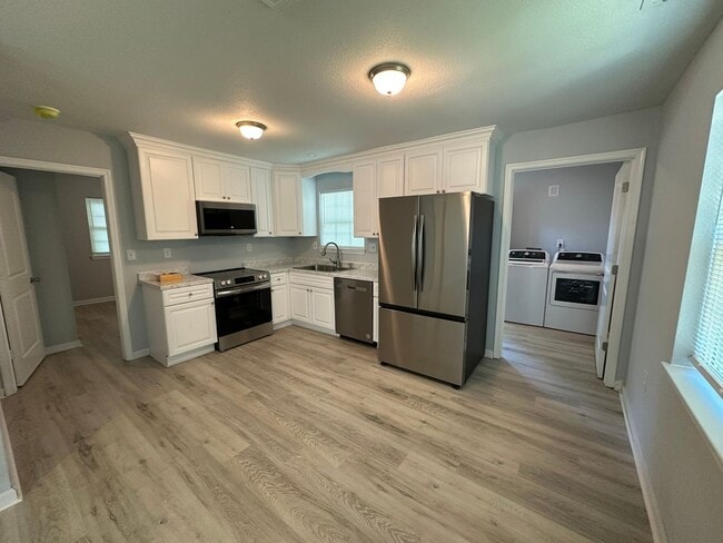 Foto del edificio - 2 Bed 2 Bath House