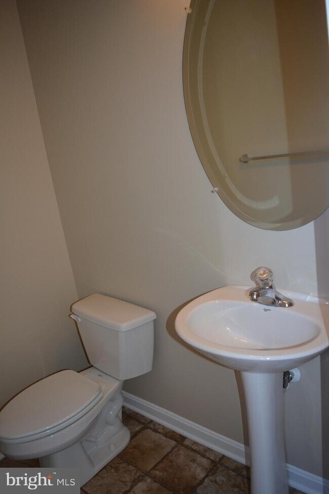 Foto del edificio - 155 Penns Manor Dr