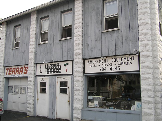 Building Photo - 354 East St