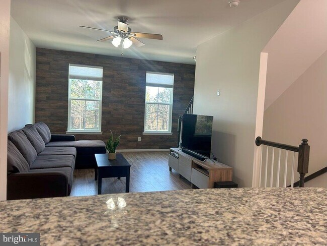 Foto del edificio - 25037 Coats Square