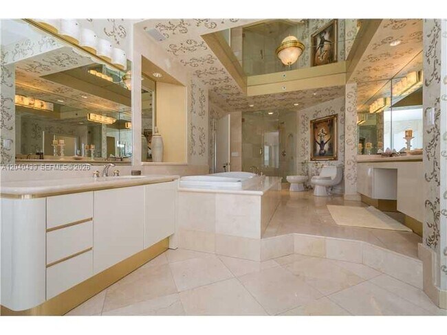Foto del edificio - 16445 Collins Ave