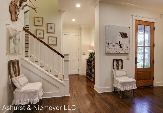Building Photo - 4 br, 3 bath House - 118 Mulberry Ln.