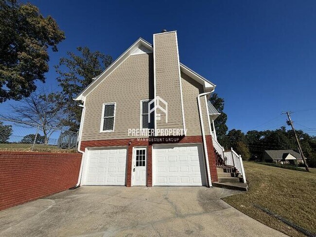 Foto del edificio - 7118 Roundstone Dr