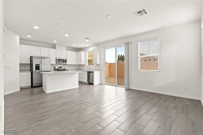 Foto del edificio - 10146 Glen Aulin St