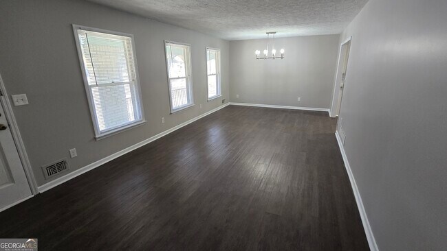 Building Photo - 4270 E Hamill Dr