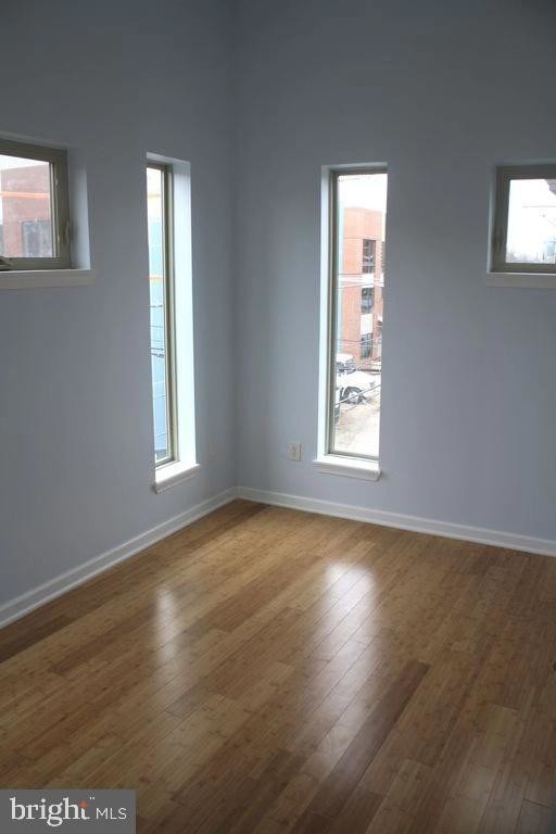Building Photo - 550 N 10th St