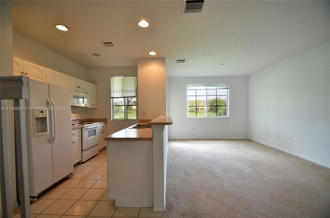 Foto del edificio - 1956 SW 60th Terrace