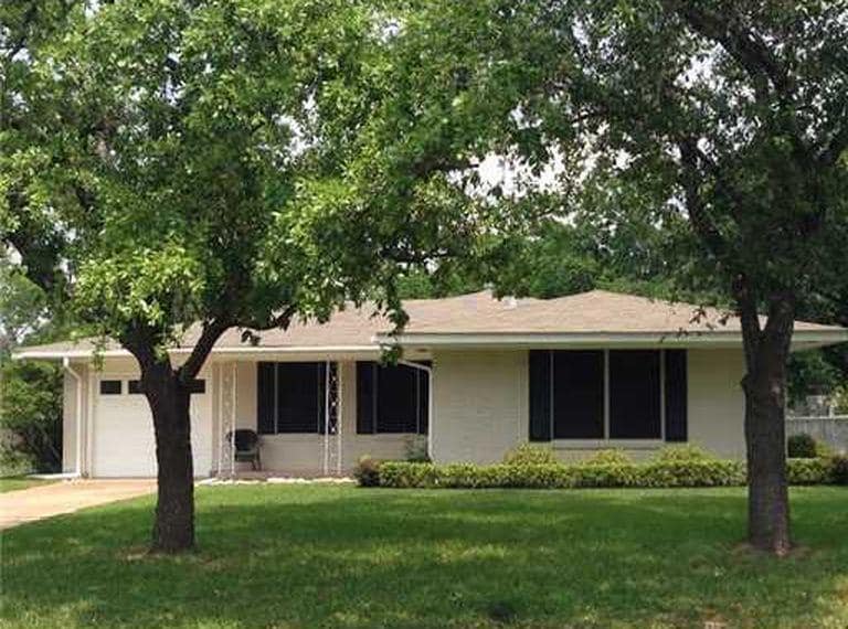 2003 Vinewood House Rental in Bryan, TX