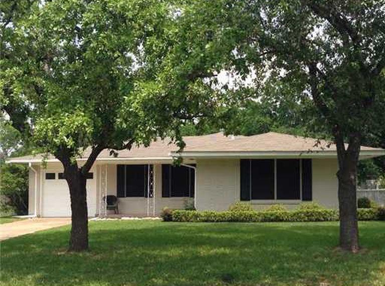 2003 Vinewood House Rental in Bryan, TX