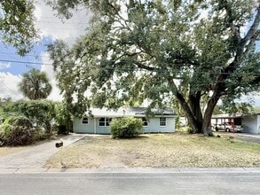Building Photo - 4611 E 24th Ave