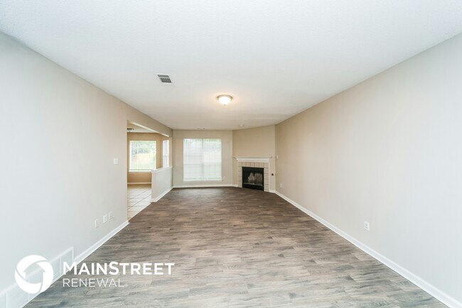 Foto del edificio - 7766 Brookbury Cove