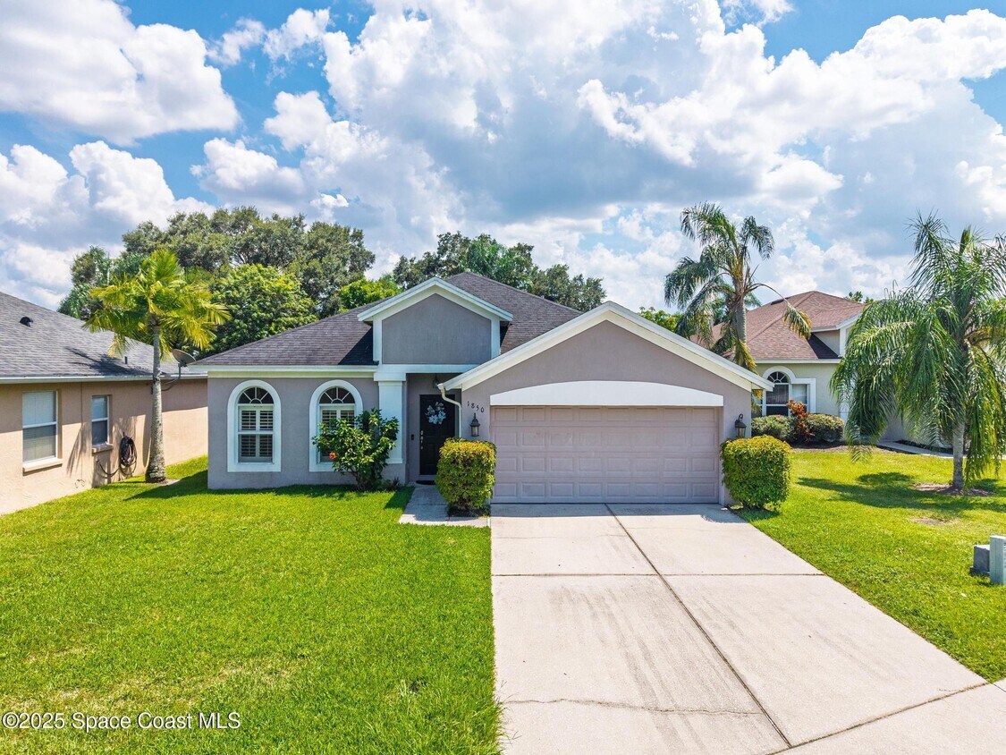 Foto principal - 1850 Emerald Green Cir
