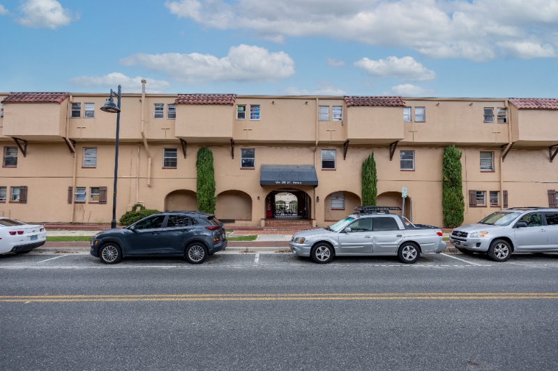 Primary Photo - 914 SW 8th Ave