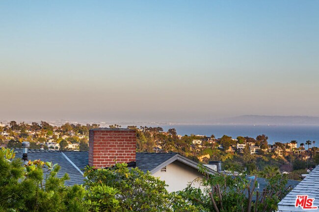 Building Photo - 16641 Linda Terrace