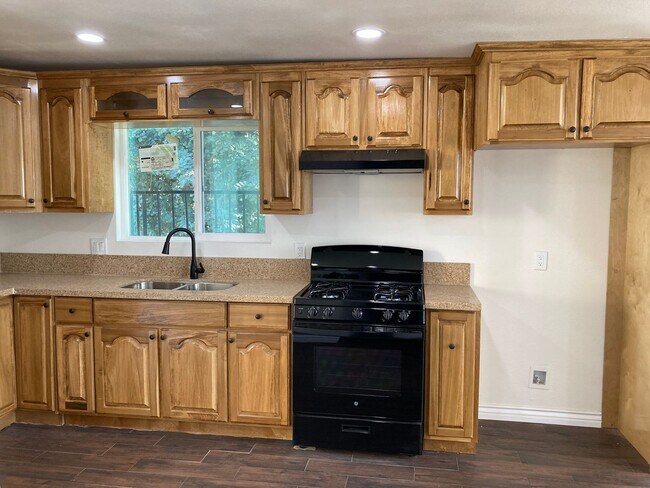Foto del edificio - UPCOMING BEAUTIFUL 2 BEDROOM/ 2 BATH  * ONE TIME RENTAL*