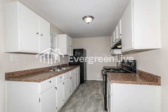 Foto del edificio - 3913 N Bolton Ave