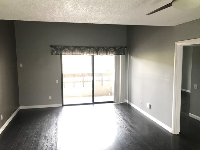 Living Room & Balcony - 6725 Mission Gorge Rd