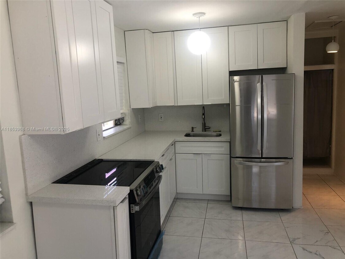 Foto principal - 1723 Johnson St