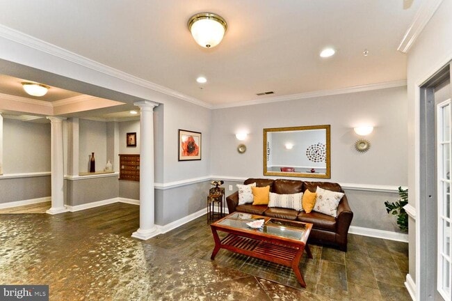 Building Photo - 12916 Fox Bow Dr