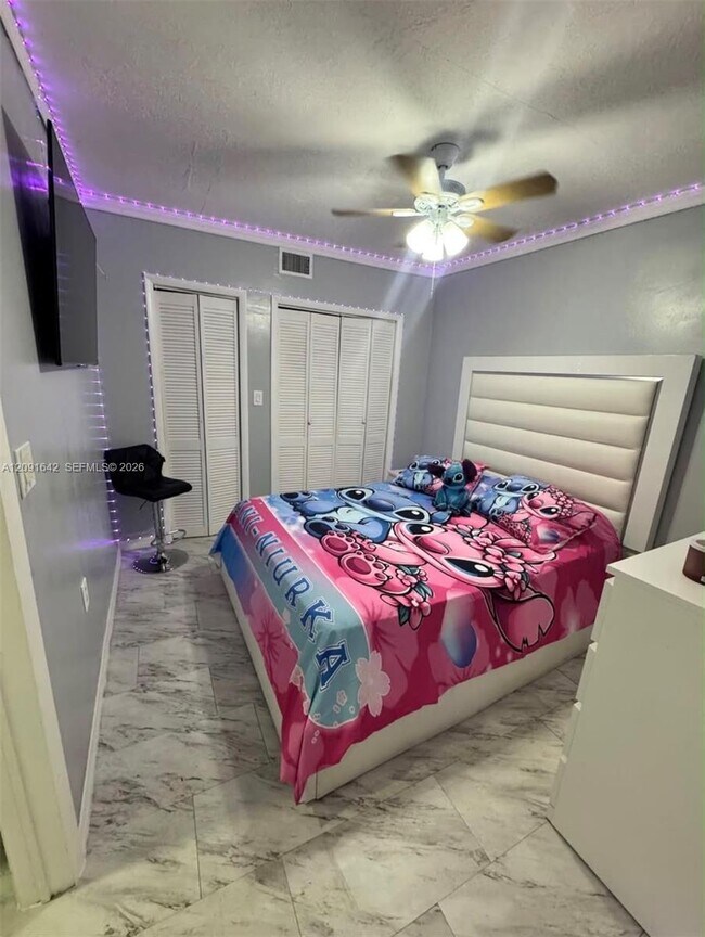 Foto del edificio - 7321 Fairway Blvd