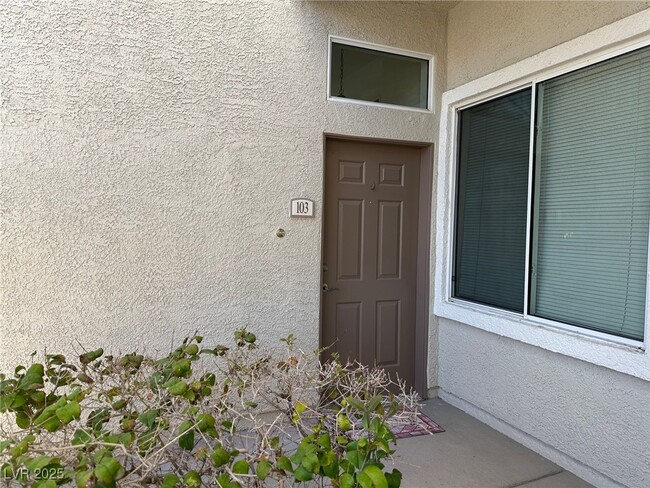 Building Photo - 3375 Cactus Shadow St