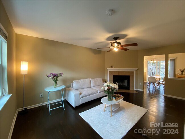 Foto del edificio - 3132 Heathstead Place