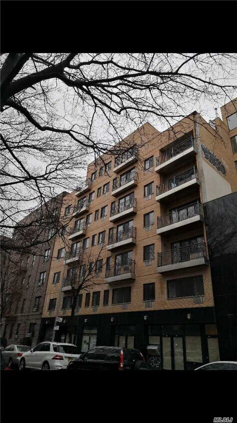 Primary Photo - 37-49-49 81st St