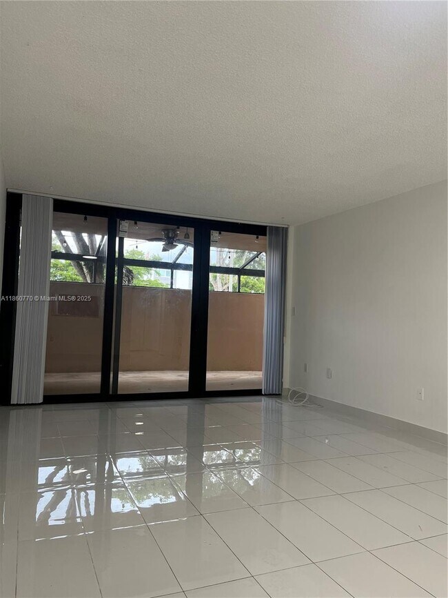 Foto del edificio - 10975 SW 107th St