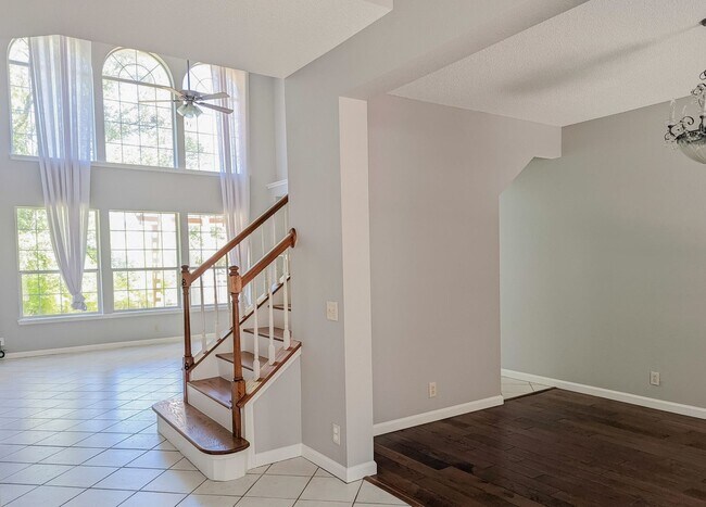 Building Photo - Stylish 4-Bed, 3.5-Bath Rental with Great ...