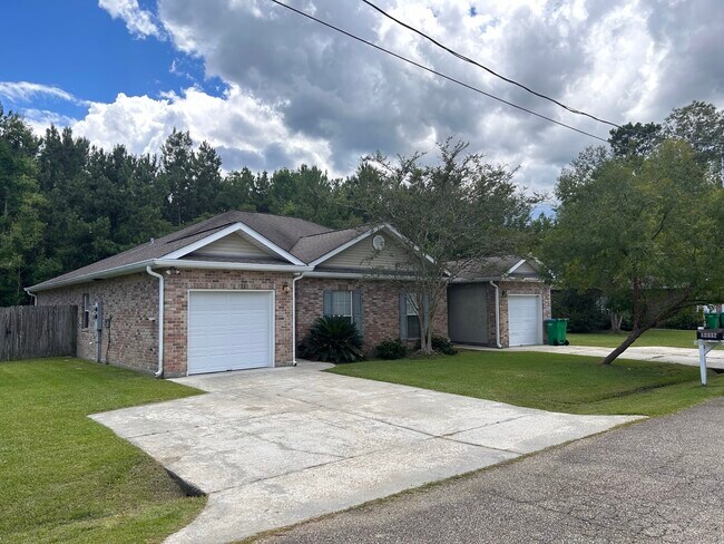 Foto del edificio - 12332 Pine View Ln