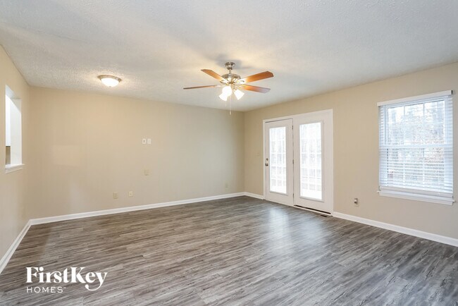 Foto del edificio - 3610 Rawdon Dr