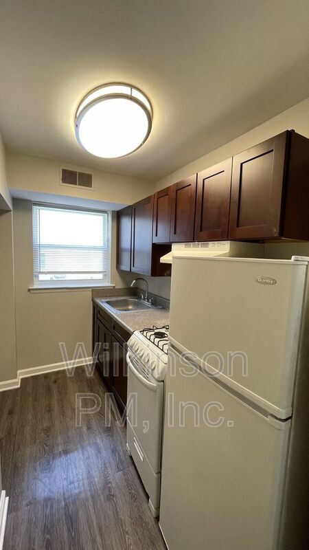 Foto del edificio - 319 2nd Ave