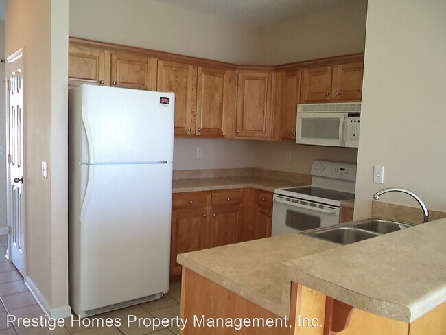 Building Photo - 2 br, 2.5 bath House - 15 Courtyard Way
