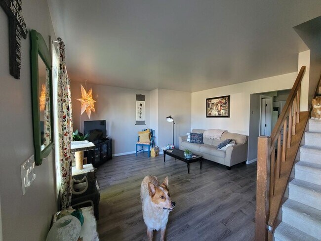 Foto del edificio - 3656 Glenhaven Ln