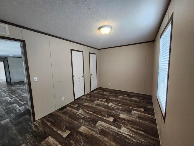 Building Photo - 17 Bluebird Hill Dr