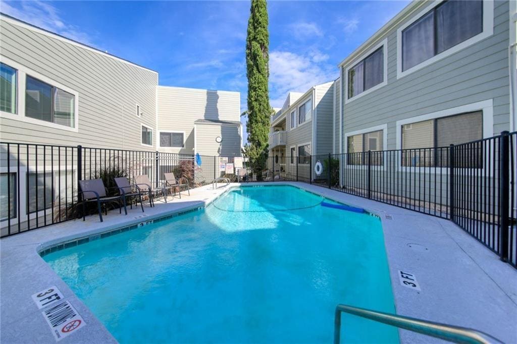 5801 Thunderbird St Unit B-20  
